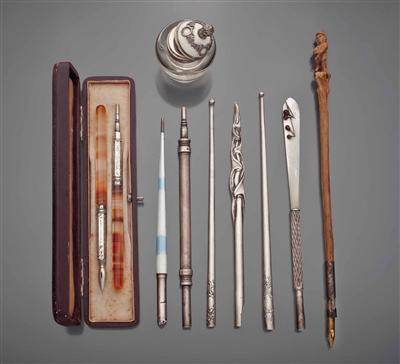 Sammlung von 9 verschiedenen Schreibfedern - Schmuck, Taschen- und Armbanduhren - Kunst des 20. Jahrhunderts