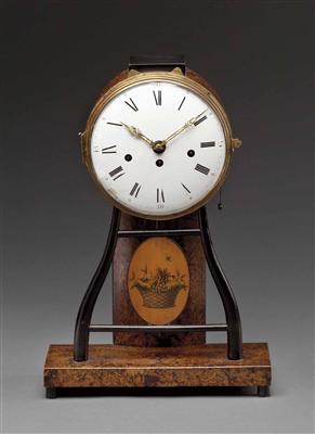 Frühbiedermeier-Kommodenuhr um 1815/20 - Osterauktion - Kunst und Antiquitäten