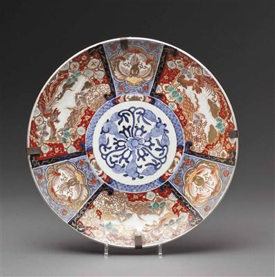 Imari-Teller, Japan Meiji-Periode (1868 - 1912) - Velikono?ní aukce