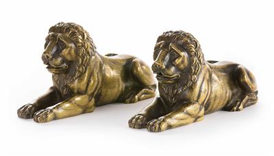Paar Bronze Löwen, 19./20. Jahrhundert - Vánoční aukce - obrazy, koberce, nábytek