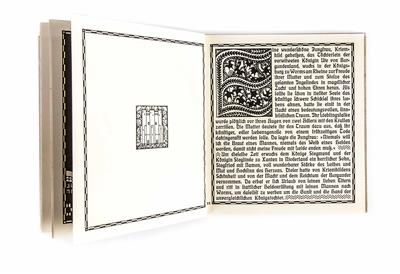 Die Nibelungen - Vánoční aukce - obrazy, koberce, nábytek