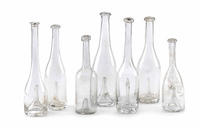 Sieben kleine Flaschen, Süddeutsch Anfang 19. Jahrhundert - Vánoční aukce