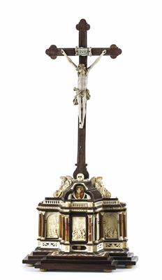 Hausaltar mit Kruzifix, Deutsch, ursprünglich 17. Jahrhundert - Asta di Natale