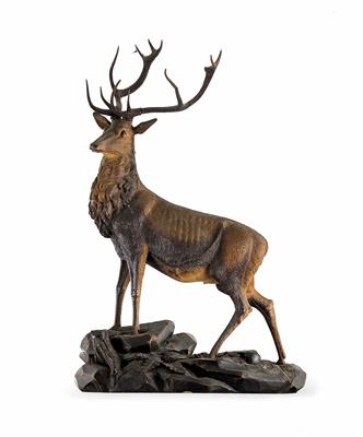 Hirsch auf Felsenterrainsockel, Werkstatt Heissl in Ebensee, Oberösterreich um 1900 - Easter Auction