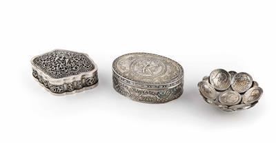 Münzschale und zwei Dosen - Schmuck, Taschen- und Armbanduhren, Kunst des 20. Jahrhunderts