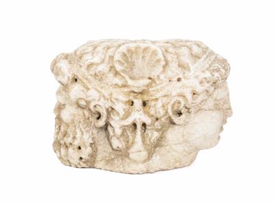 Kapitellartiger Doppelkopf in antiker Art, wohl Italienisch - Easter Auction