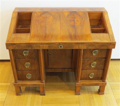Schreibtisch mit klappbarer Platte, 19. Jahrhundert - Letní aukce