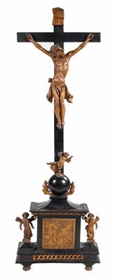 Klassizistisches Tischstand-Kruzifix, Österreich/Süddeutschland, um 1800 - Easter Auction