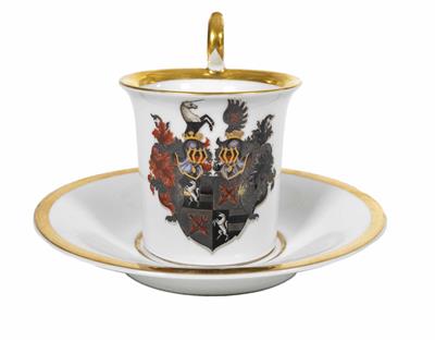 Wappen-Tasse und Untertasse, diese gemarkt KPM-Berlin, 1844-47 - Easter Auction