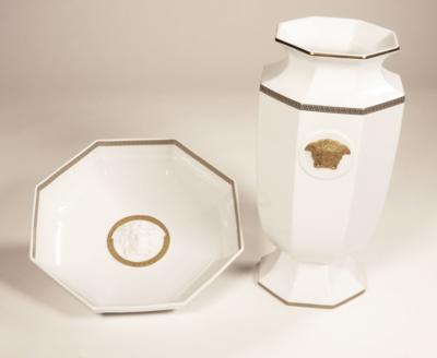 Versace-Vase und -Schale "Gorgona", Rosenthal, studio-linie, um 2000 - Letní aukce