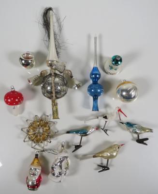 Konvolut von 58 Stück Christbaumschmuck, u. a. wohl Fa. Eggeling, Traismauer, um 1920 und später - Advent Auction