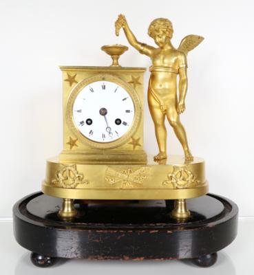 Kleine Französische Ormolu Empire Kaminuhr um 1820 - Easter Auction