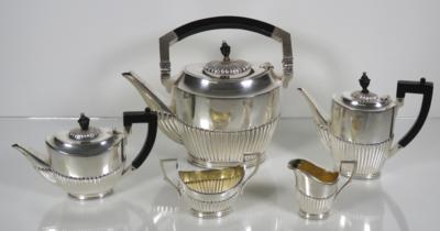 5-teiliges Kaffee- und Teeservice, Fa. Fraget, Russland, Anfang 20. Jahrhundert - Porzellan, Glas und Sammelgegenstände