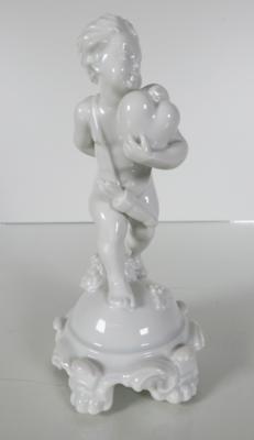 Amor mit flammendem Herz und Ring, Entwurf Mathilde Szendrö-Jaksch 1926, Augarten, Wien - Porcelain, glass and collectibles