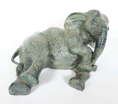 Liegender Elefant - Porcelain, glass and collectibles