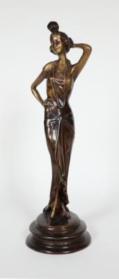 Vornehme Dame im Art Deco Stil - Porcelain, glass and collectibles