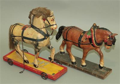 2 Pferdefiguren - Kunst, Antiquitäten und Schmuck