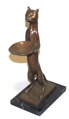 Bronzefigur "Schalentragende Katze" - Umění, starožitnosti, šperky