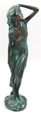 Bronzefigur "Mädchen in bewegter Haltung" - Arte, antiquariato e gioielli