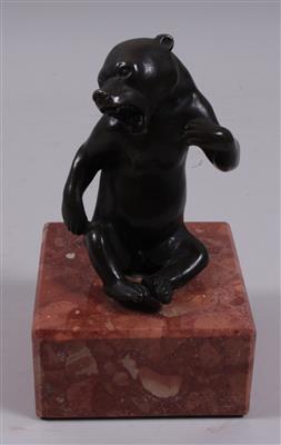 Bronzefigur "Sitzender Bär" - Kunst, Antiquitäten und Schmuck