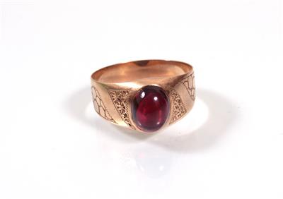 Granatring - Art, antiques and jewellery