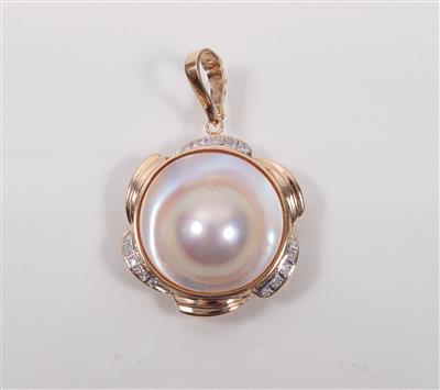 Brillant-Mabeperlenanhänger zus. ca. 0,15 ct, - Kunst, Antiquitäten und Schmuck