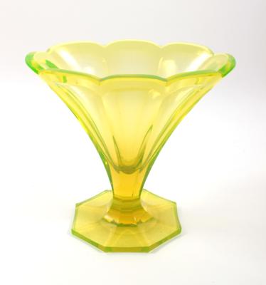 Art Deco Vase - Antiques, art and jewellery