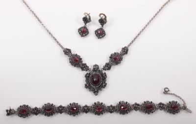 Granat- Schmuckgarnitur - Antiques, art and jewellery