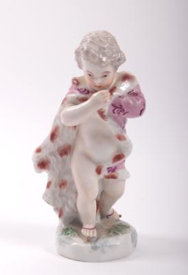 Porzellanfigur "Putto, Winter" - Antiques, art and jewellery