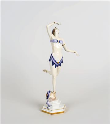 Art Deco- Porzellanfigur, "Tanzende Judith, zu ihren Füßen der Kopf des Holofernes" - Antiques, art and jewellery