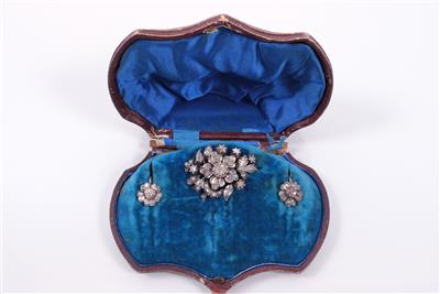 Diamantrautenbrosche und -ohrringe zus. ca. 1,50 ct - Art, antiques and jewellery