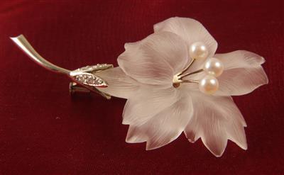 Brillant-Blütenbrosche zus. ca. 0,15 ct - Jewellery and watches