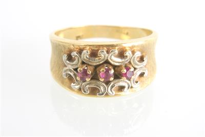 Ring - Jewellery and watches